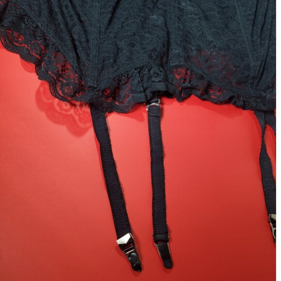 Goddess Corset Bustier – Black Lace with trim + Optional Garters NWT - Picture 4 of 8